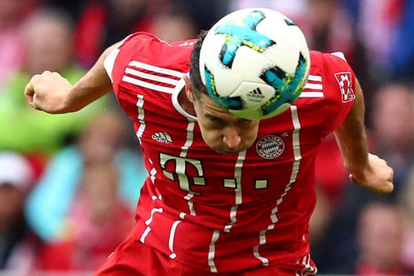 Cetak 16 Gol, Robert Lewandowski Top Skor Sementara Bundesliga