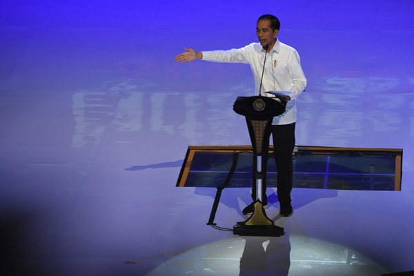 Presiden Jokowi Ingin Ganti Pejabat Eselon 3 & 4 dengan Kecerdasan Buatan