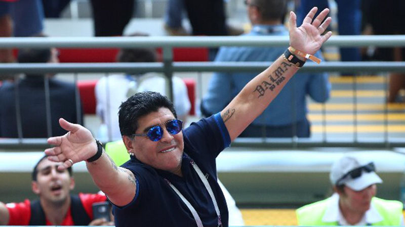 Diego Maradona Diisukan Latih Klub Divisi 2 Spanyol