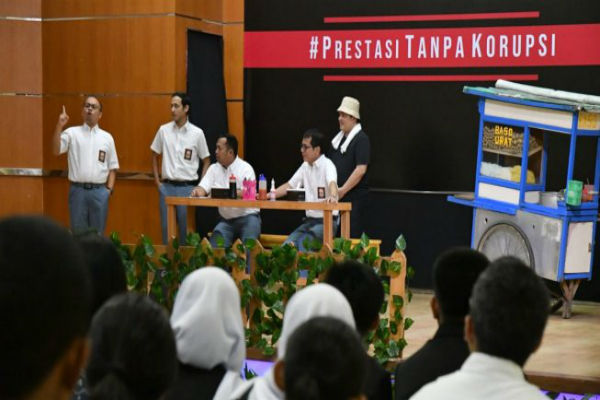 Penyelundupan Moge oleh Dirut Garuda Jadi Bahan Pentas Drama Sejumlah Menteri Jokowi