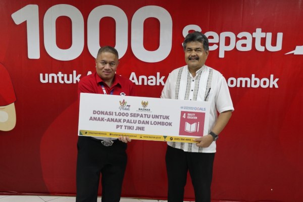 JNE Donasikan 1.000 Pasang Sepatu ke Palu & Lombok, Sudahkah Kamu Berbagi?