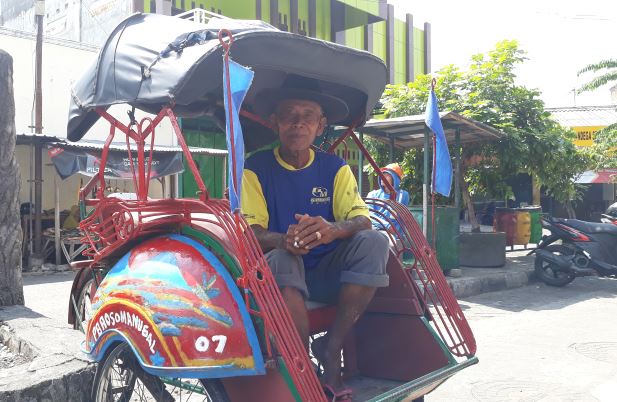 Begini Nasib Tukang Becak Kayuh Saat Ini