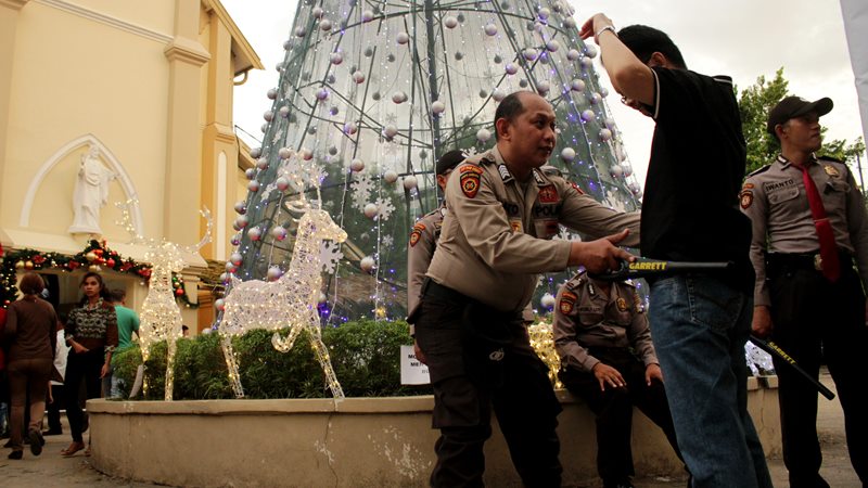 Tinjau 3 Gereja, Panglima TNI dan Kapolri Jamin Malam Natal Berlangsung Aman