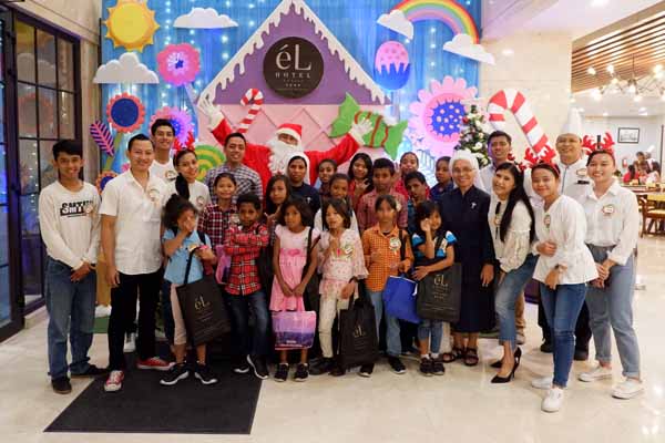 Meriahnya Perayaan Natal dan Tahun Baru Bertema Candyland di éL Hotel Royale Yogyakarta