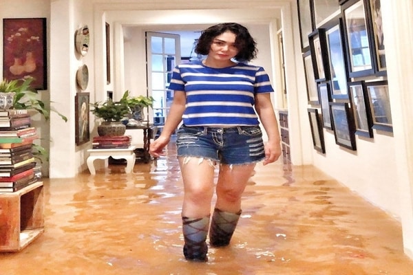 Kebanjiran, Yuni Shara Dievakuasi