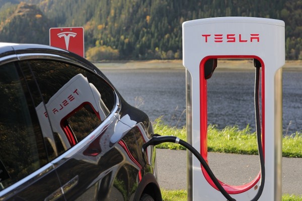 Tesla Patenkan Teknologi Baterai Mobil Listrik Berdaya Tempuh 1,6 Juta Kilometer