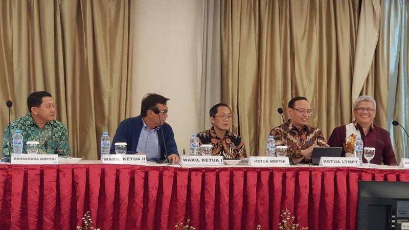 Rektor UNS Terpilih Secara Aklamasi Pimpin Majelis Rektor PTN Se-Indonesia