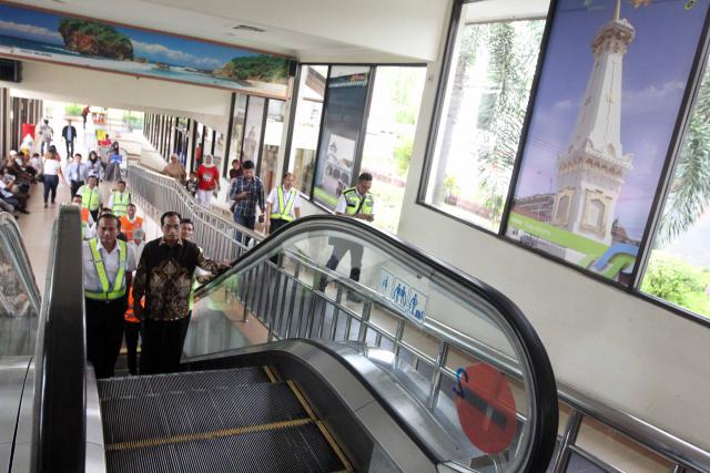 Lima Warga Jogja-Jateng yang Dikarantina di Natuna Tiba di Bandara Adisutjipto