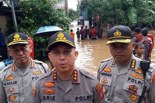 Banjir di Cipinang Menelan 2 Nyawa