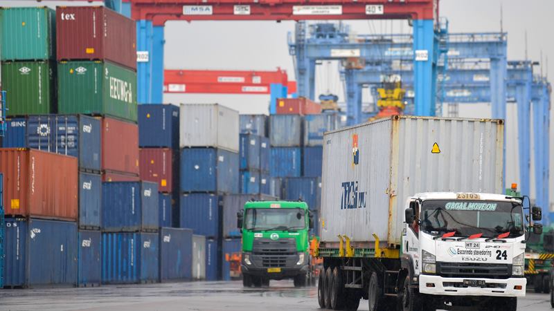 Contoh perdagangan internasional ekspor dan impor