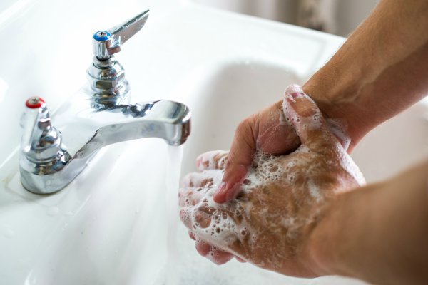 6 Cara Cuci Tangan yang Benar untuk Menghindari Virus Corona Menurut WHO