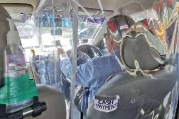 Virus Corona, Driver Taksi Online di Singapura Bikin Ruang Isolasi dalam Mobilnya