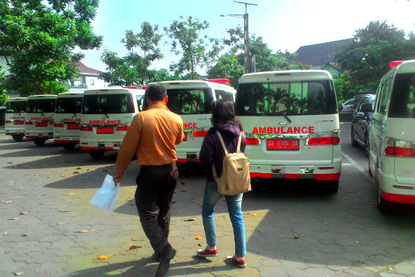 2 Pejabat Publik Wuhan Dipecat karena Angkut Sembako Pakai Ambulans Jenazah