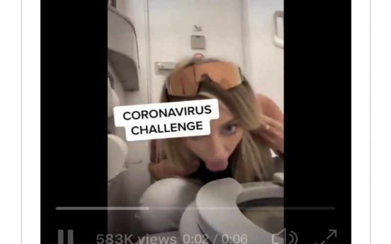 Jilati Toilet untuk Corona Challenge, Influencer TikTok Langsung Terinfeksi Corona