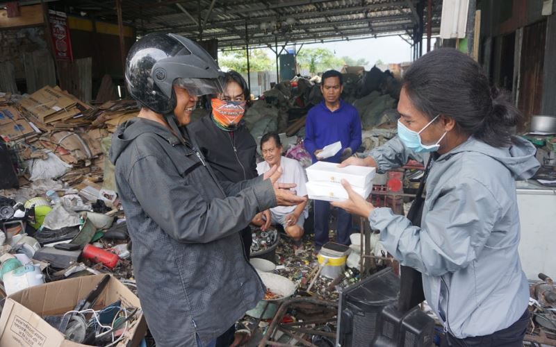 Dari Dapur, Solidaritas Pangan Jogja Membantu Warga yang Kesulitan akibat Pandemi Corona