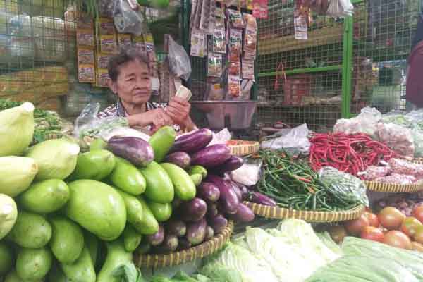 Ada Corona, Pedagang Sayur di Solo Layani Pembeli Lewat Online 