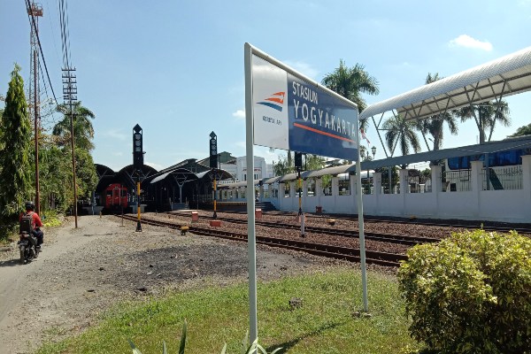 PT KAI Daop 6 Yogyakarta Batalkan 122 Perjalanan Kereta