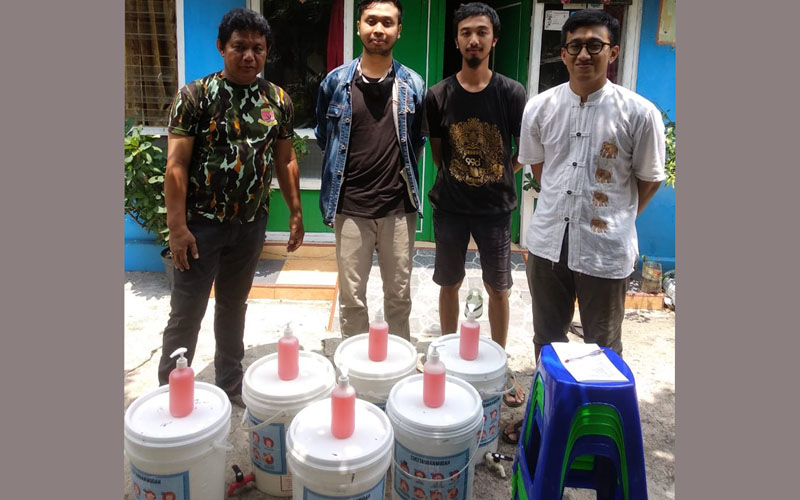 Inspiratif, Sekelompok Pemuda di Kulonprogo Bikin Tempat Cuci Tangan dari Kaleng Bekas
