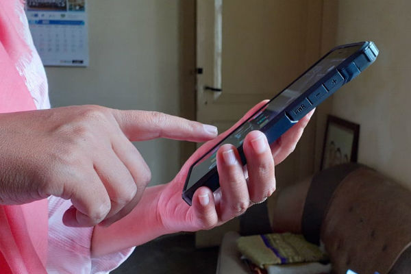 Catat! Sinar Biru dari Laptop dan Gadget Berpotensi Memunculkan Penuaan