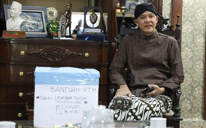 Gubernur Ganjar Ajak Warga Jateng yang Kesulitan Bayar Kredit Bank Ajukan Keringanan