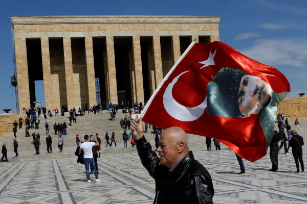 Turki Distribusikan Masker Gratis kepada Seluruh Warga