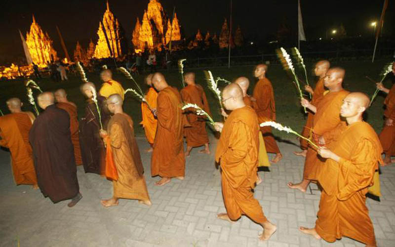 Antisipasi Meluasnya Virus Corona, Kemenag Ajak Umat Budha Rayakan Waisak di Rumah Masing-masing