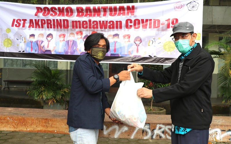 Kampus Ini Beri Paket Sembako untuk Mahasiswanya yang Bertahan di Jogja