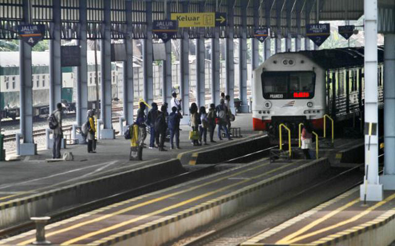 Kereta Penumpang dari dan Keluar Jakarta Ditutup Mulai 24 April