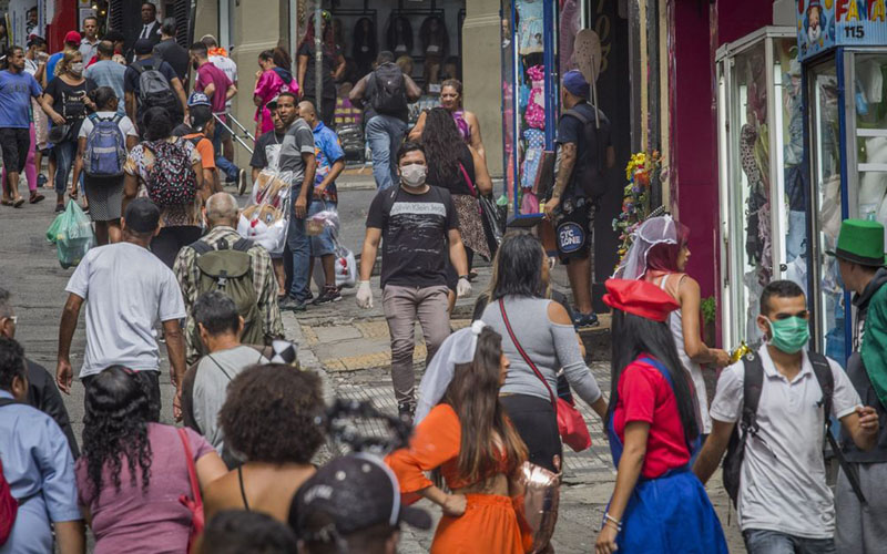 Di Brasil, Sehari Muncul Lebih dari 11.000 Kasus Covid-19 Baru