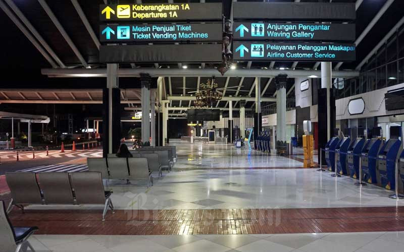 Bandara Soetta Dianggap Tak Siap PSBB karena Penumpang Membeludak