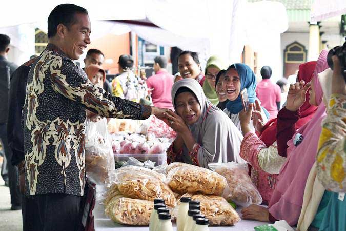 Agar Dana Bansos Tidak Dikorupsi, Ini Strategi yang Digunakan Presiden Jokowi