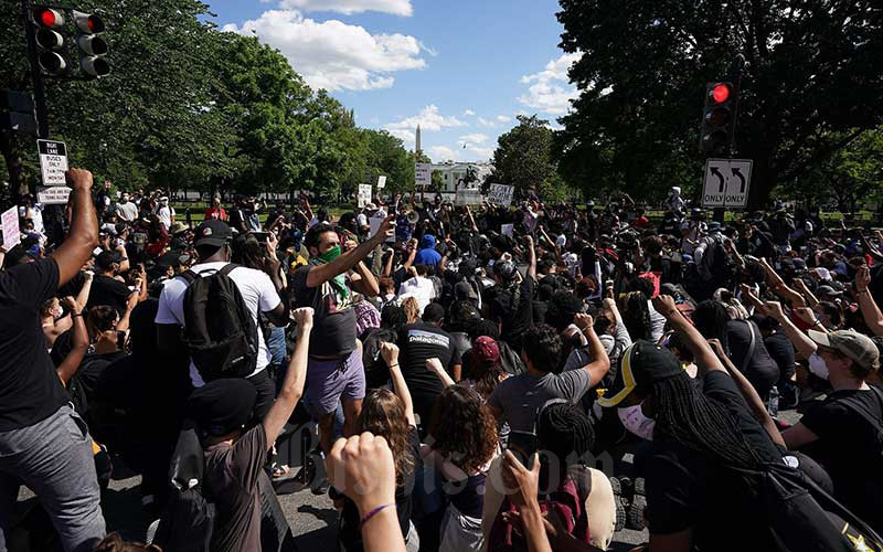 Fahri Hamzah Samakan Demonstrasi Kematian Floyd di AS dengan Aksi 212 di Indonesia