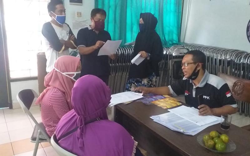 Relawan Mengajar Wirogunan Bantu Warga yang Kesulitan Akses PPDB