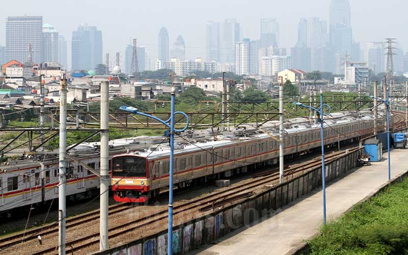 Dampak Pandemi, Berapa Kerugian Kereta Commuter Indonesia?