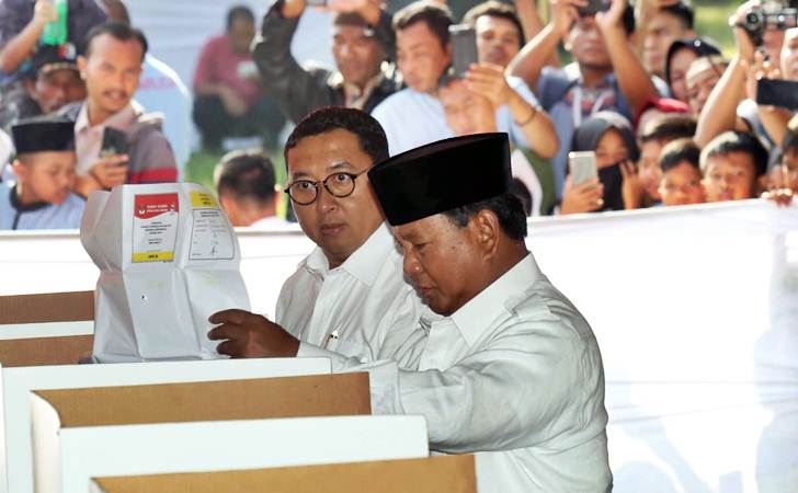 Jokowi Ancam Reshuffle, Fadli Zon: Kalau Menhan Sudah Cocok di Tempatnya