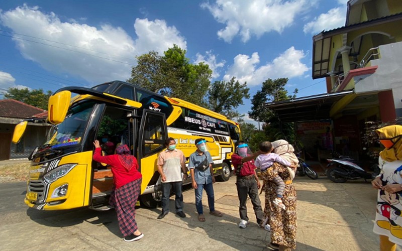 Bus Pariwisata dengan Konsep Layaknya Kafe Mulai Bermunculan