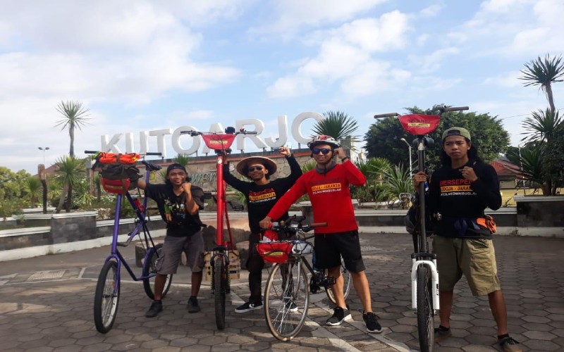 Tolak Omnibus Law, Empat Pemuda Jogja Naik Sepeda ke Jakarta