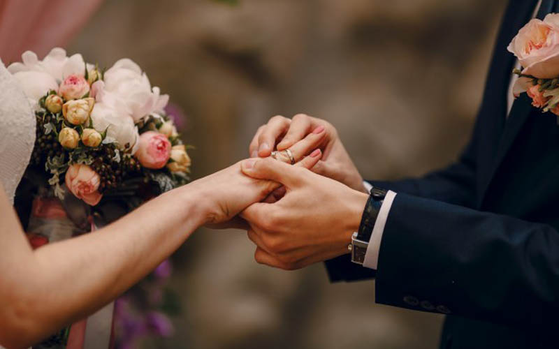 Gubernur Ganjar Sebut Warga Jawa Tengah Boleh Gelar Resepsi Pernikahan