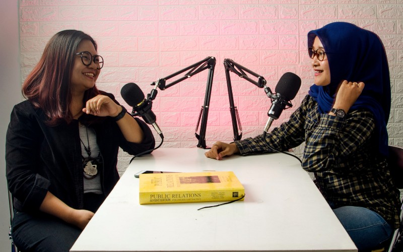 STIKOM Jogja Manfaatkan Podcast untuk Metode Pembelajaran di Tengah Pandemi