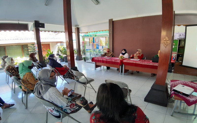 Sosialisasi Pendidikan Kependudukan Digelar di Kampung KB Prawirodirjan