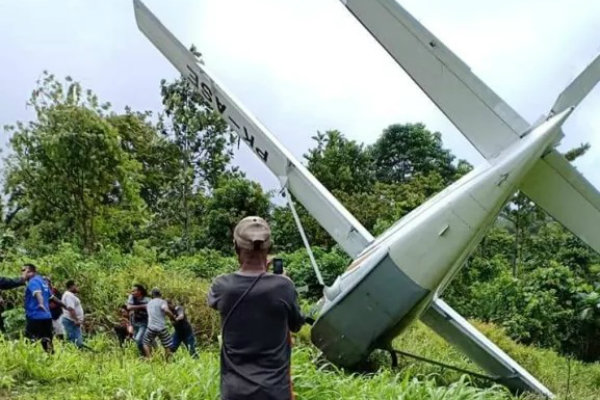 Angkut Bansos, Sebuah Pesawat Alami Kecelakaan di Papua