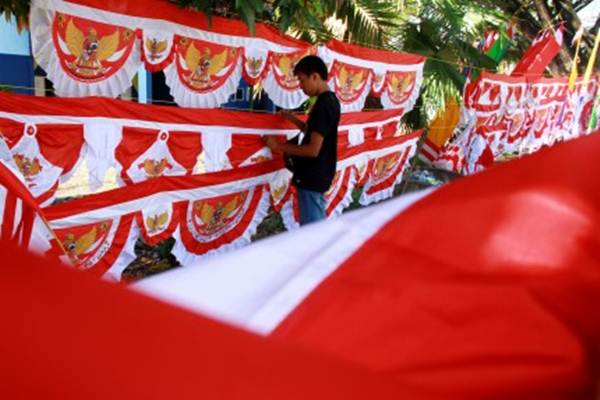 Satpol PP Akan Tertibkan Pedagang Bendera yang Beroperasi di Trotoar