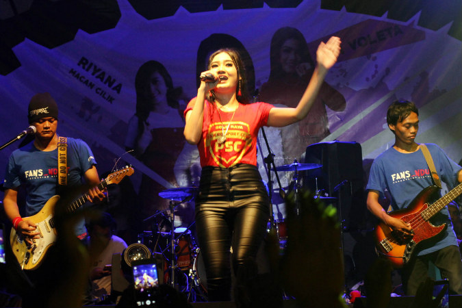 Nella Kharisma dan Via Vallen Beradu di Nominasi Penyanyi ...