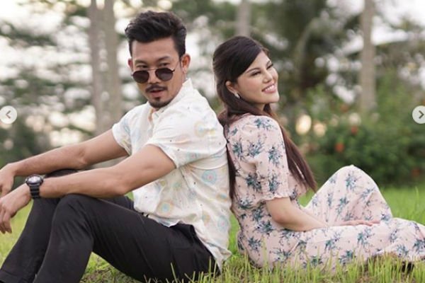 Dita Soedardjo Jelaskan Alasan Melelang Kebaya Pertunangannya dengan Denny Sumargo