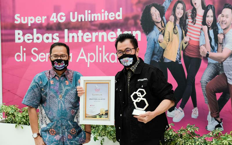 Smartfren Unlimited Dinobatkan sebagai Paket Internet Terbaik 2020 versi Selular Awards