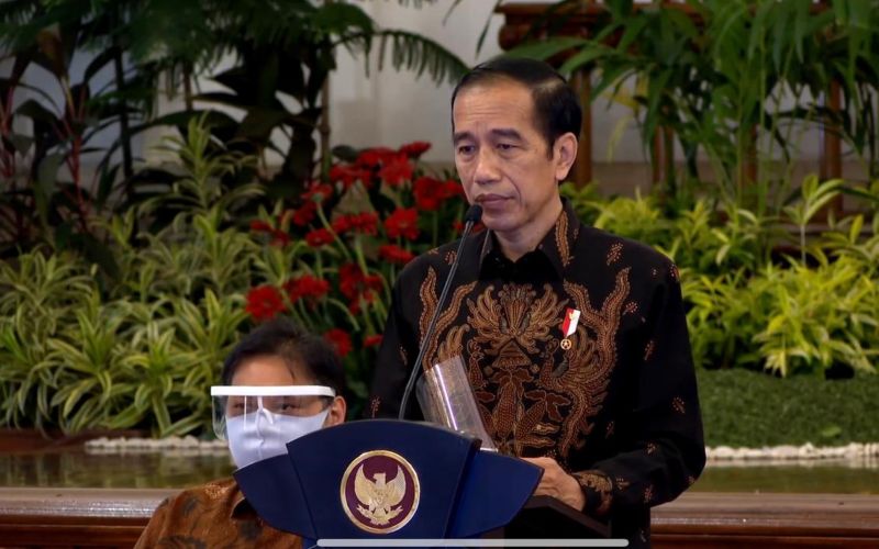 Jokowi: Pembatasan Aktivitas Skala Mikro Lebih Efektif