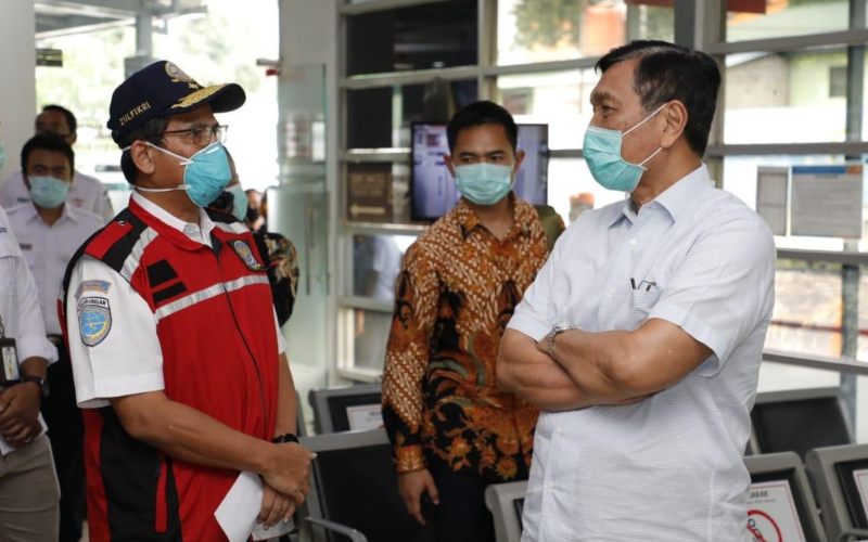 Fahri Hamzah Sorot Jokowi Terkait Perintah ke Luhut Tangani Covid di 8 Provinsi