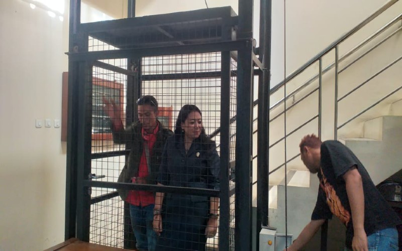 Lift Ambrol: Alasan Ketua DPRD DIY Membuat Lift Pribadi di Dekat Ruangannya