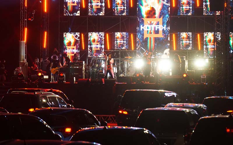 Jogja Drive in Concert, Tepuk Tangan Penonton Diganti Klakson