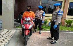 Pemuda Asal Sentolo Ini Gadaikan Motor Tetangga untuk Judi dan Main Wanita